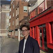 Ich biete die Nachhilfe in solchen Fächern: Mathe & Englisch